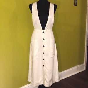 Picnics are better with a casual dress